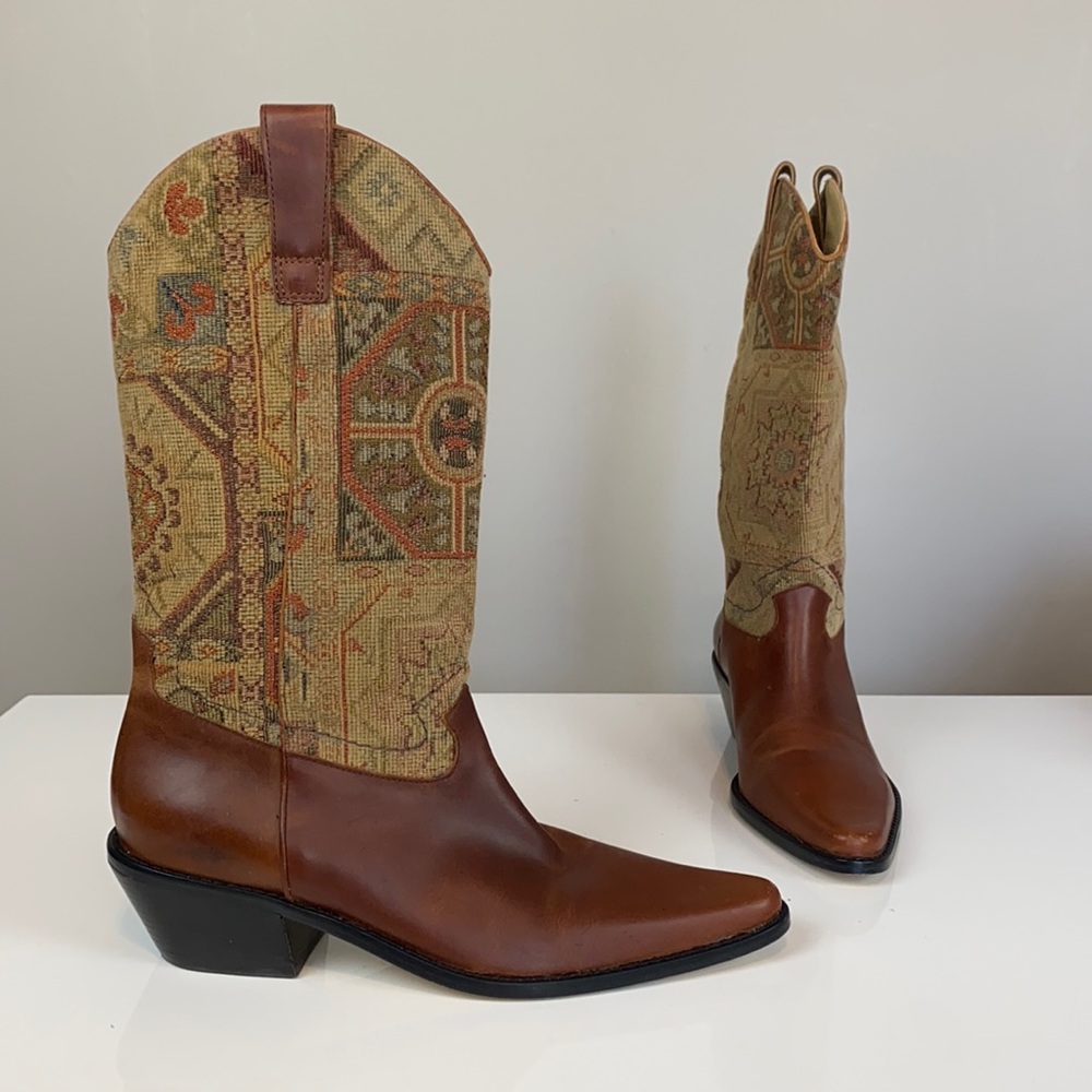 Matisse Tapestry And Leather Western Style Boots Size 7.5
